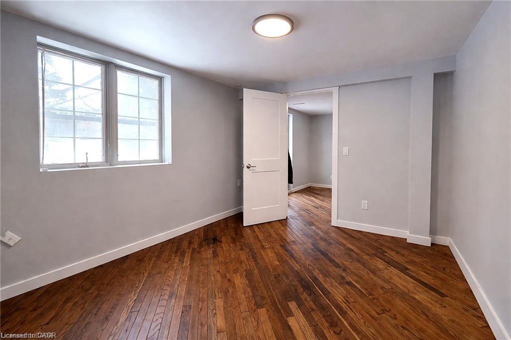 2-43 Southwood Drive, Kitchener, ON, N2E 2E6 photo 3
