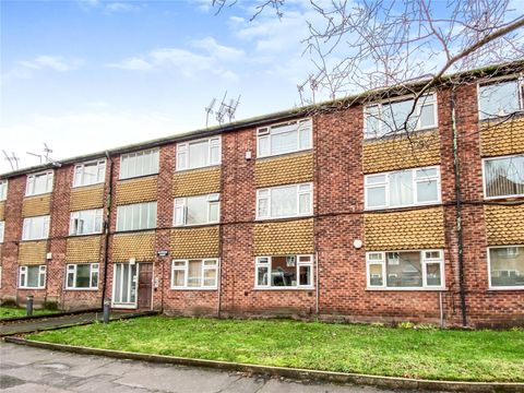 Whiteoak Road, Manchester M14, Studio to rent