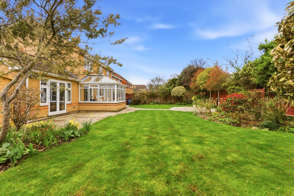 Additional image 20 of Honeycroft Drive, St. Albans, Hertfordshire, AL4