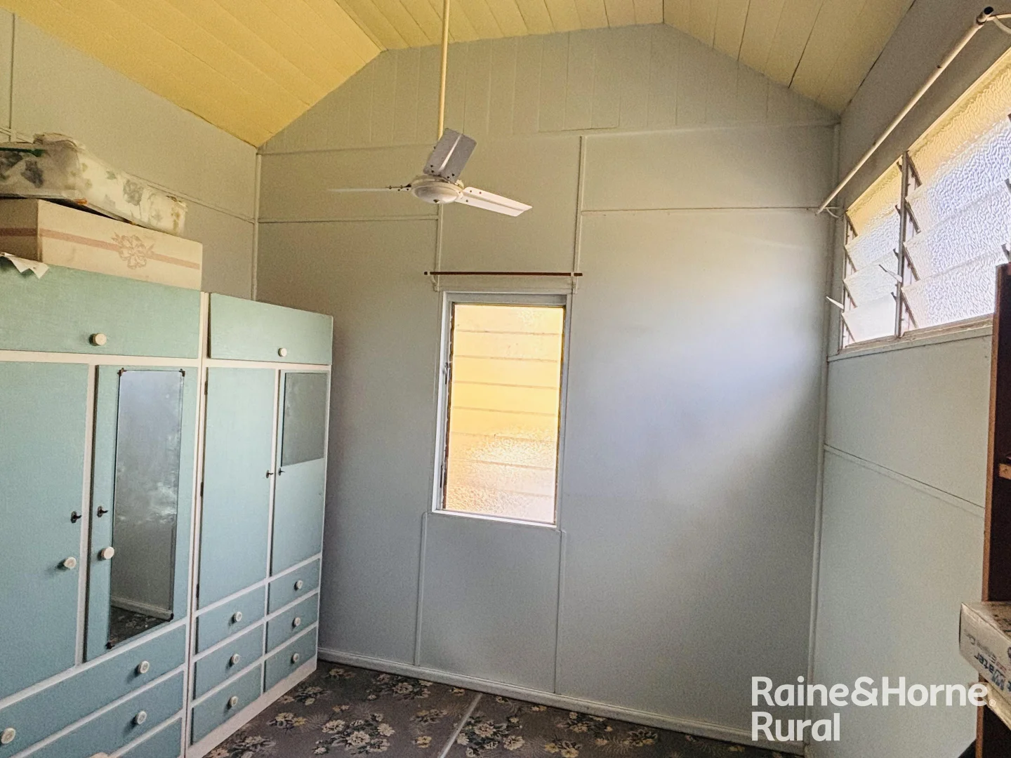 8 Chambers Street, Amby QLD 4462 photo 5