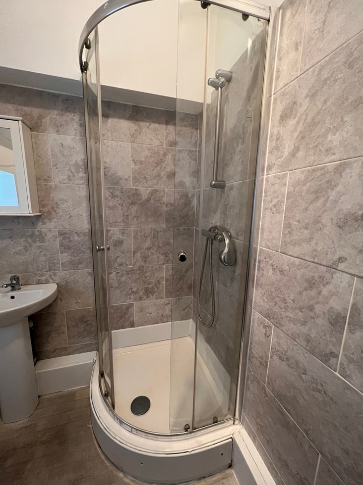 1 Bed Flat, Ranelagh St, L1, N1 7GU photo 4