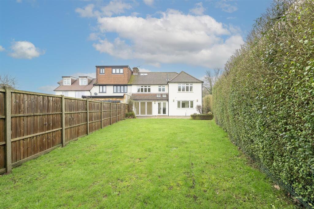 St Helier Road, Sandridge, St Albans photo 2