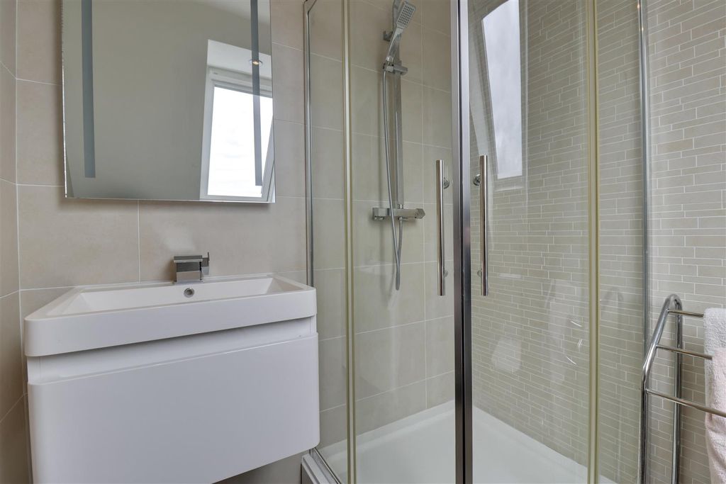 Additional image 20 of 2 bed flat for saleSt. Helens Parade, Southsea PO4