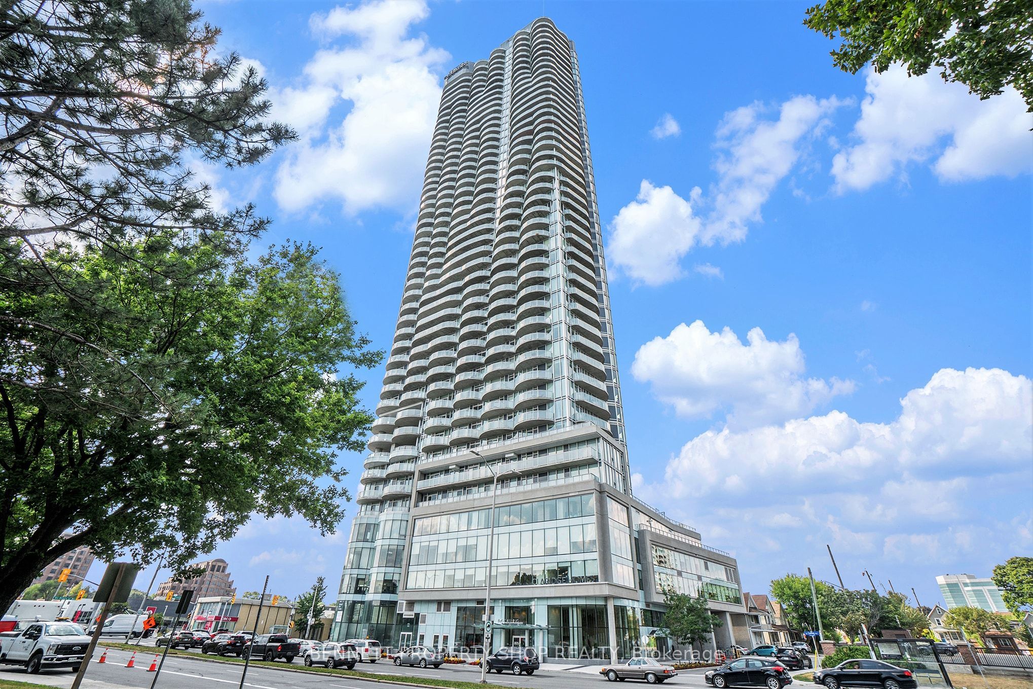 504-805 Carling Avenue, Ottawa, ON, K1S 2E7