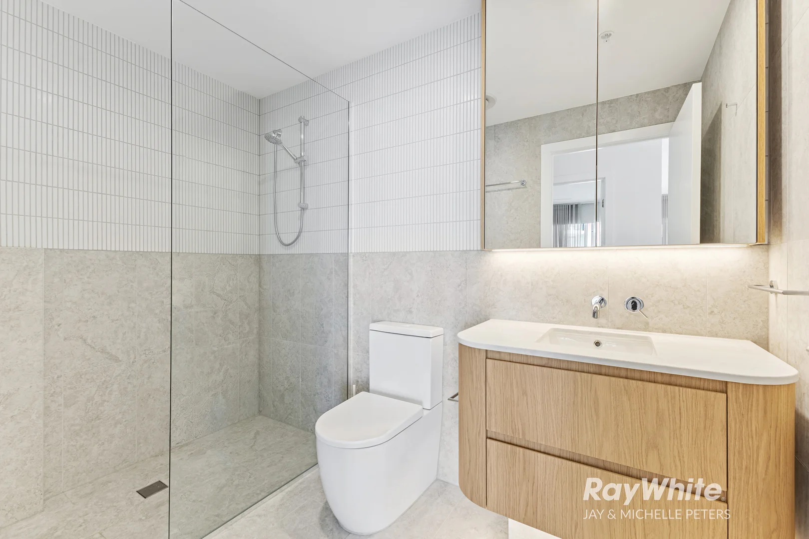 Additional image 16 of 605/85 Landsborough Avenue, Scarborough QLD 4020