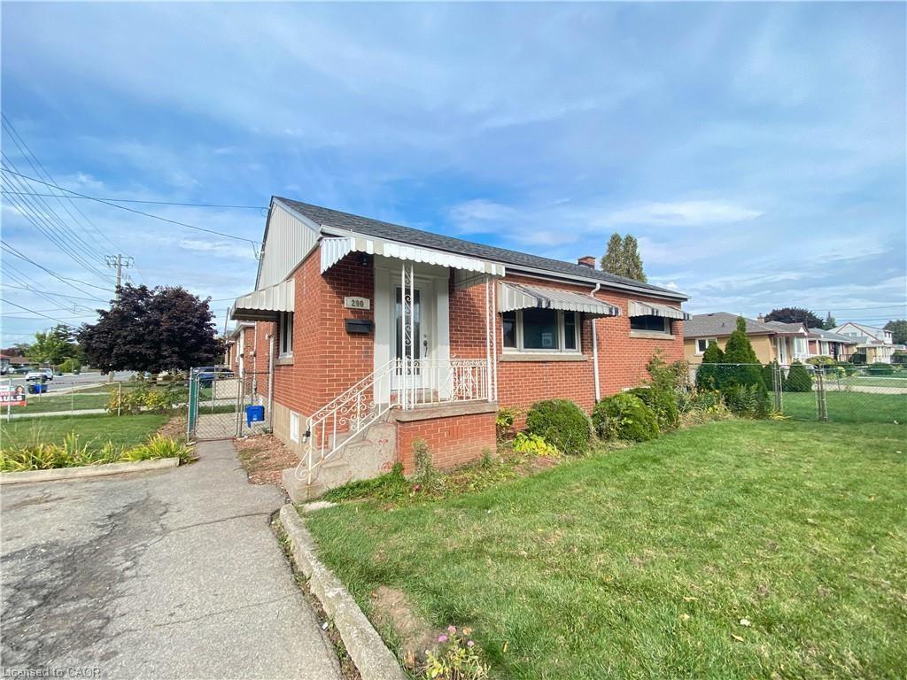 Upper-290 East 36th Street, Hamilton, ON, L8V 3Z5