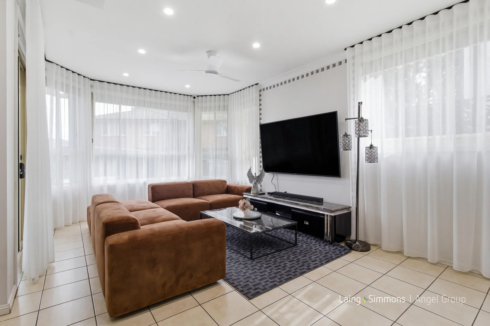 20 Larbert Place, Prestons NSW 2170 photo 3