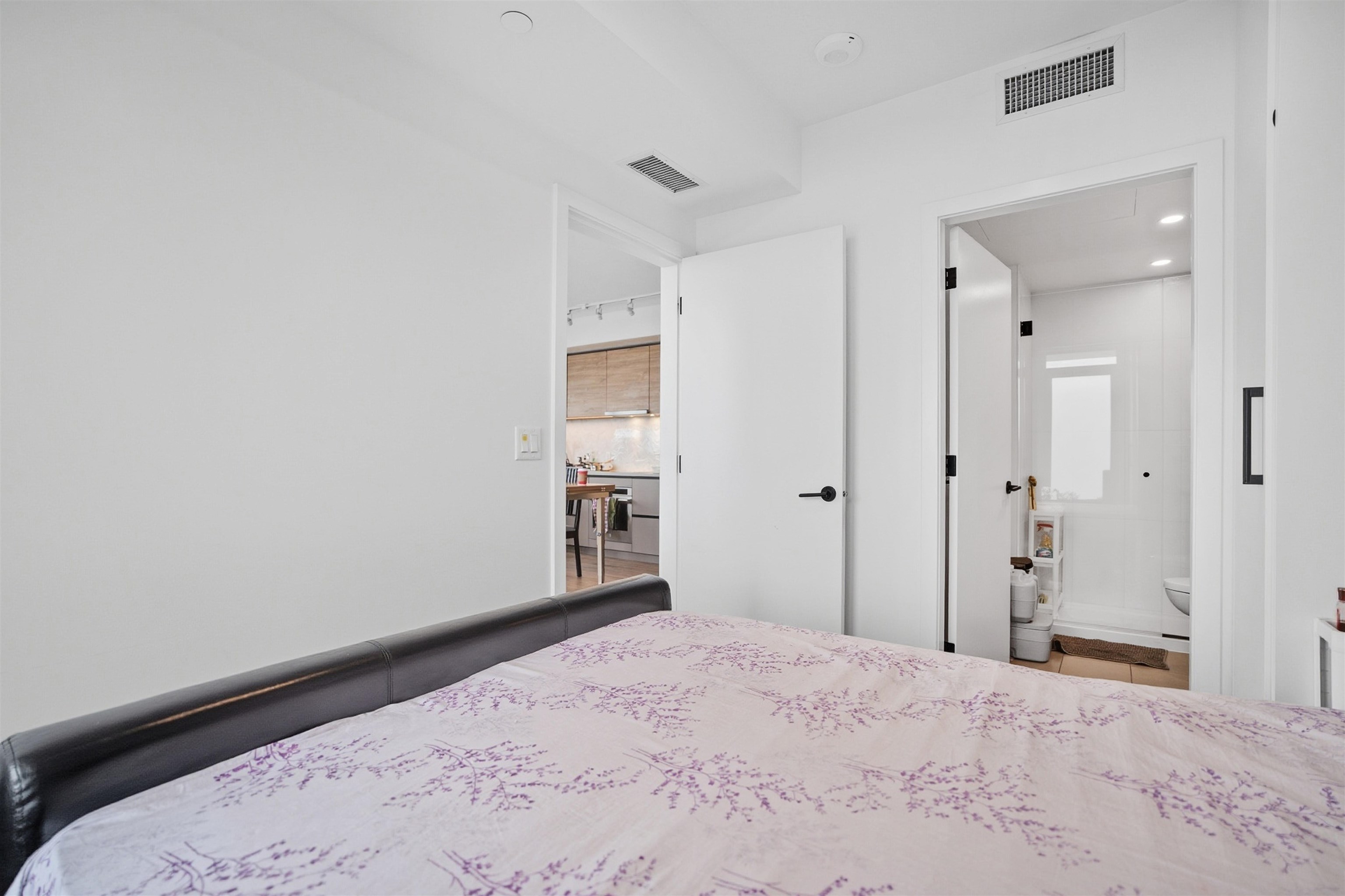Additional image 6 of 2602-10448 University Drive, Surrey, BC, V3T 0S7