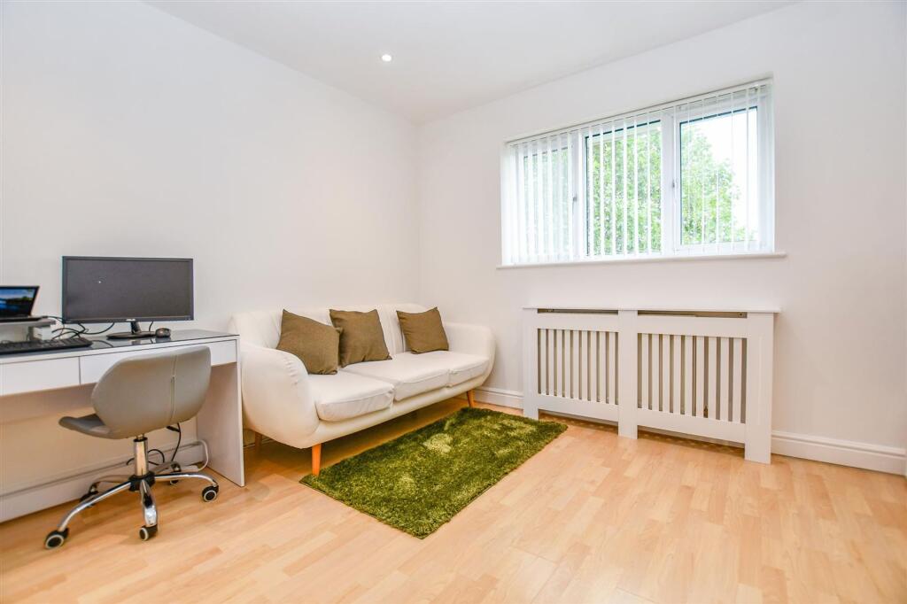 Additional image 8 of Hardwicke Place, London Colney, AL2