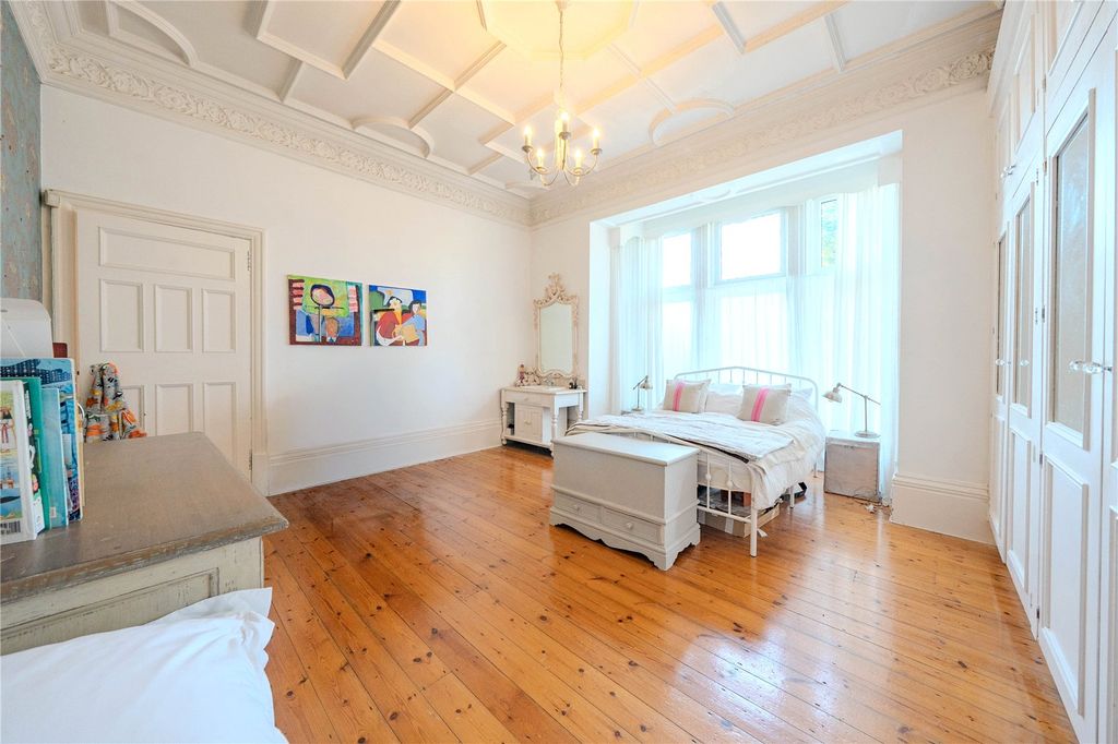 Additional image 10 of 3 bed flat for saleOaklea Hall Close, Adel, Leeds, West Yorkshire LS16