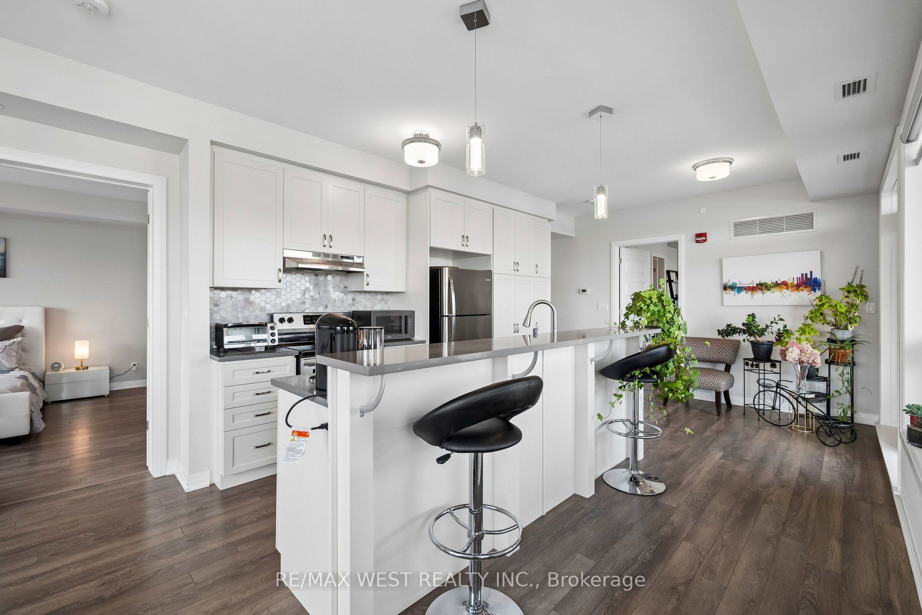 Additional image 4 of 605-58 Adam Sellers Street, Markham, ON, L6B 1P5