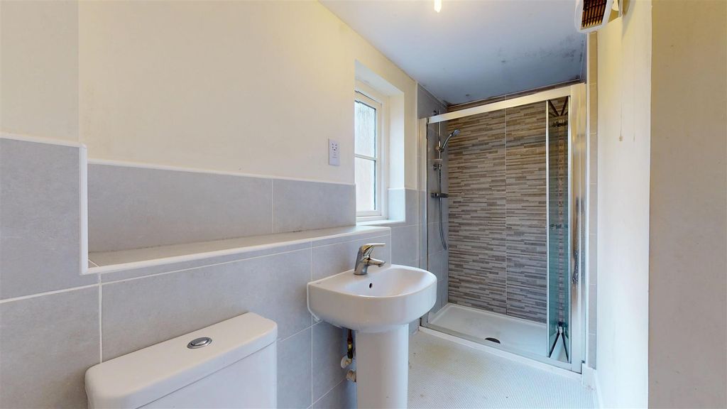 Additional image 7 of 2 bed flat for saleFrome Road, Radstock BA3