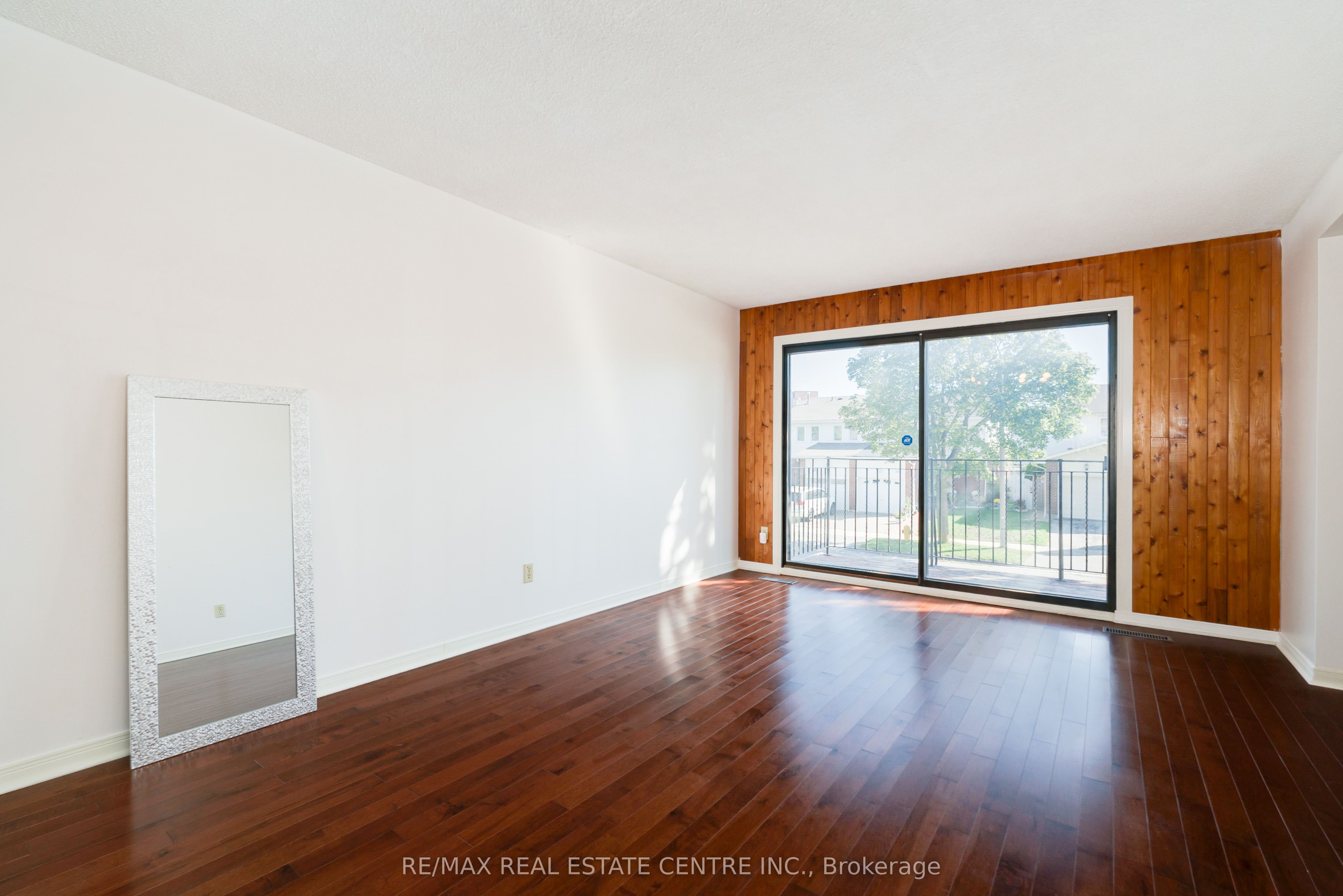 Additional image 4 of 33 Millhouse Crescent, Toronto, ON, M1B 2E4
