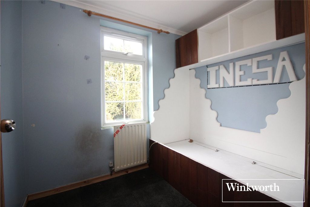 Additional image 9 of 3 bed semi-detached house for saleHogg Lane, Elstree, Borehamwood, Hertfordshire WD6