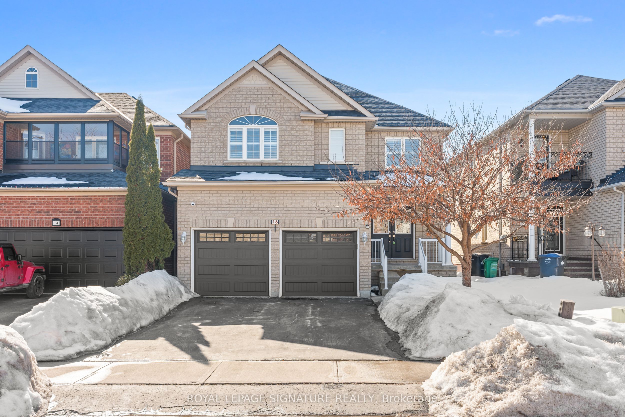 16 Newark Way, Brampton, ON, L7A 2V1