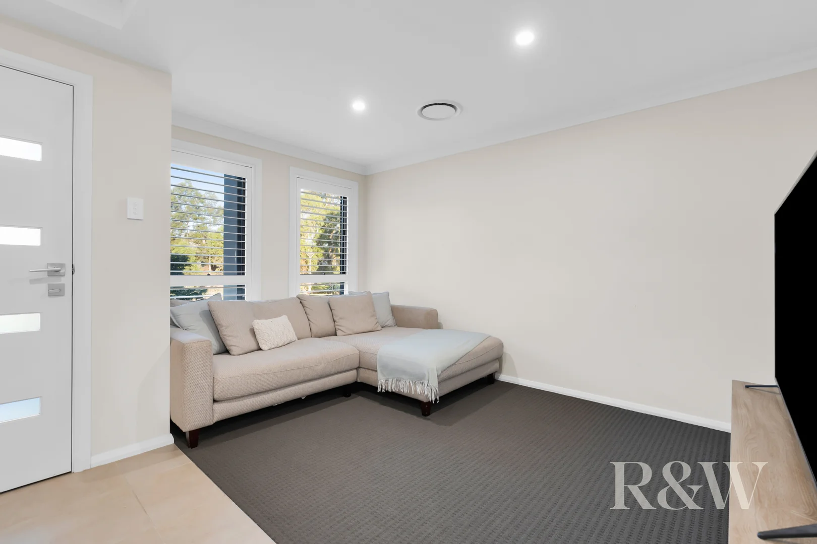 Additional image 10 of 33 Minnamurra Drive, Gregory Hills NSW 2557