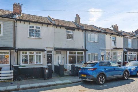 Tipner Road, Portsmouth PO2