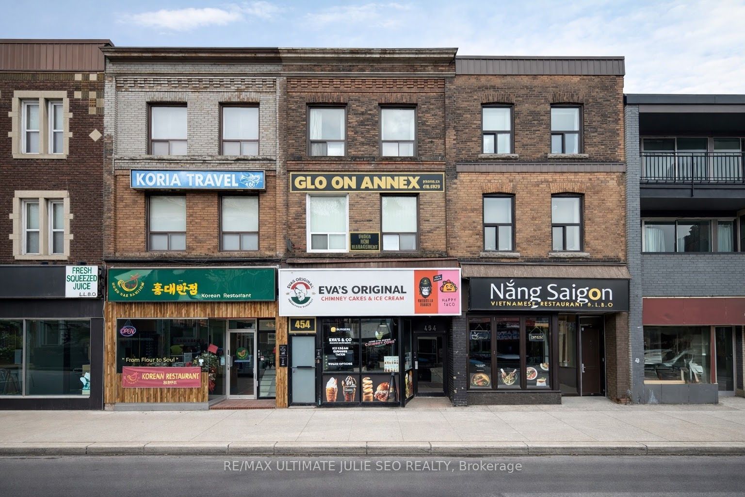 454 Bloor Street W, Toronto, ON, M5S 1X8