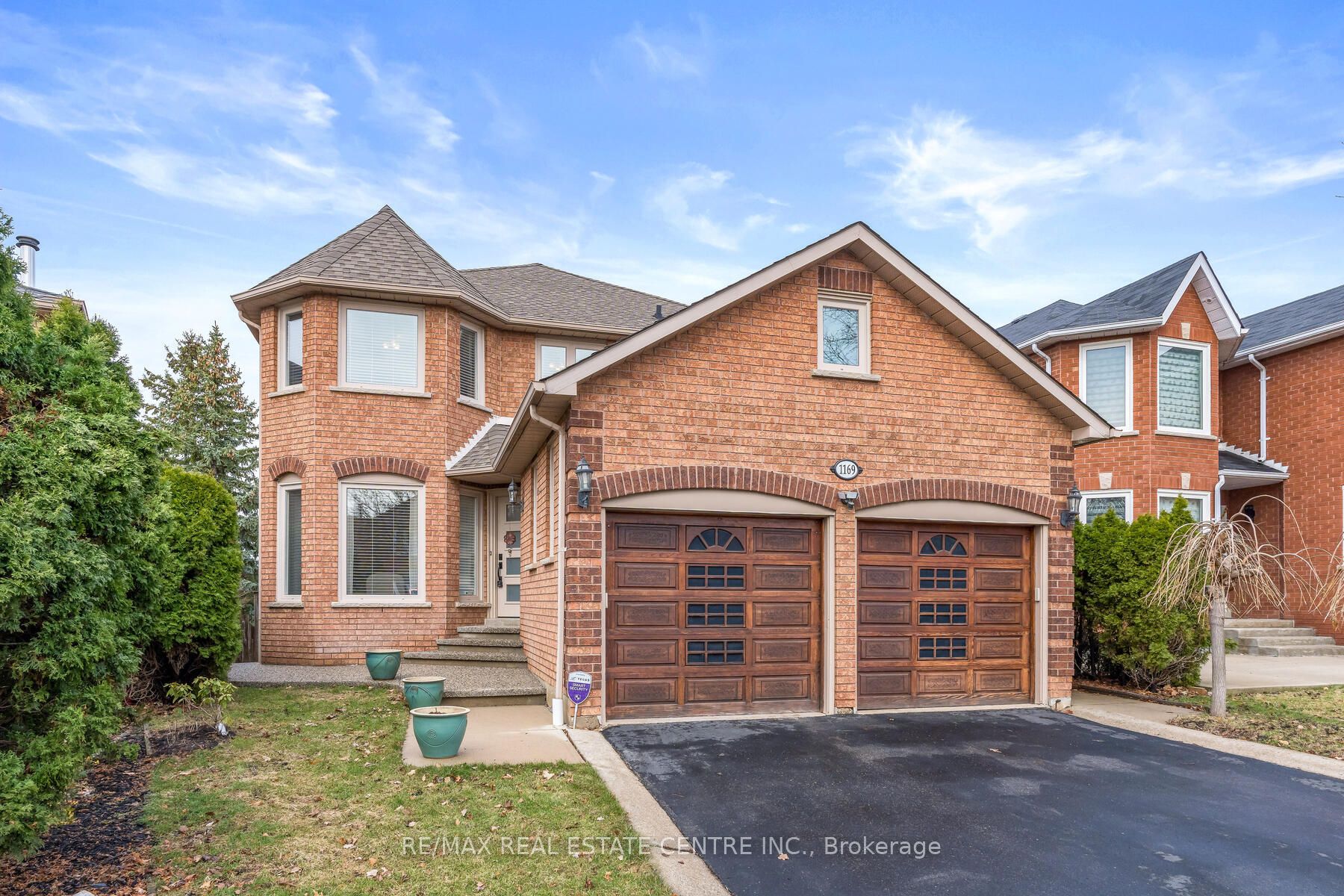 1169 Ewing Crescent, Mississauga, ON, L5V 1C1