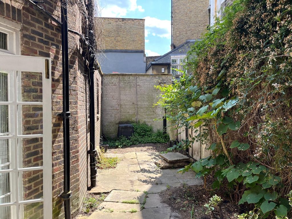 Additional image 6 of 2 bed detached house for saleCrescent Place, London SW3