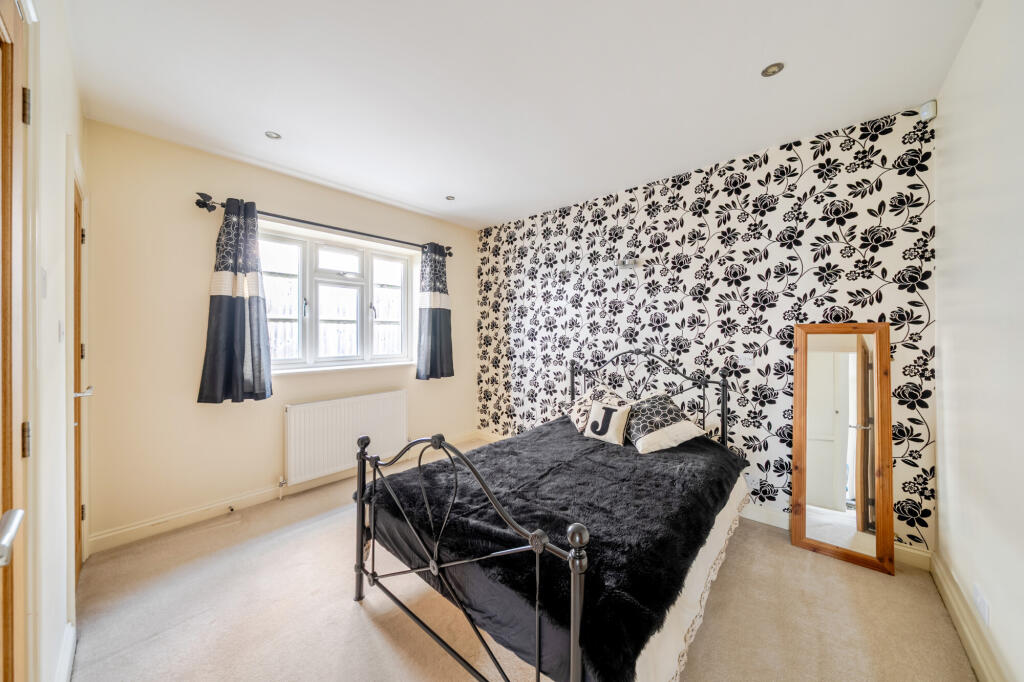 Additional image 5 of Pipers Avenue, Harpenden, AL5