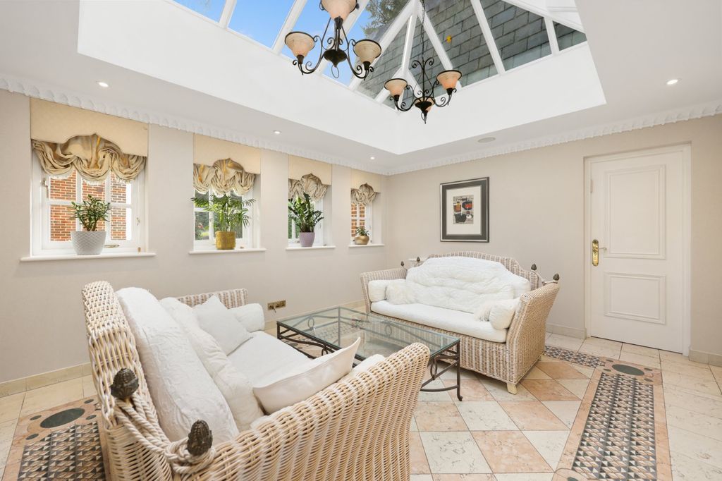 Additional image 12 of 8 bed detached house for saleByron Drive, London N2