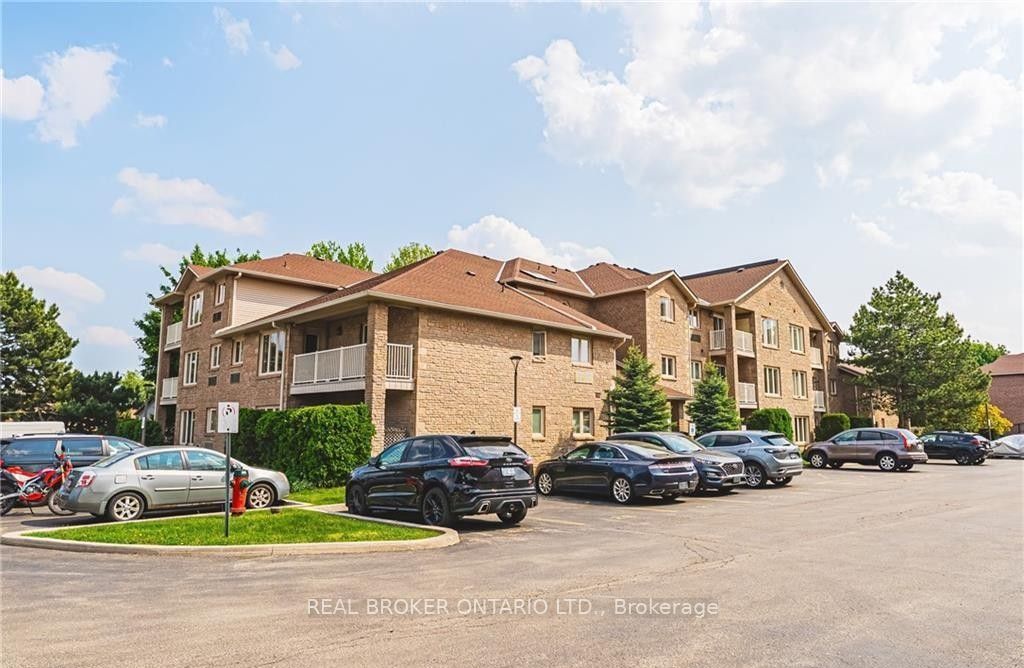 Additional image 2 of 30-3050 Pinemeadow Drive, Burlington, ON, L7M 3X5