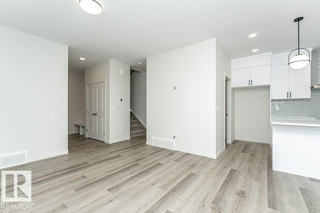 Additional image 4 of 6298 180 Avenue NW, Edmonton, AB, T5Y4L8