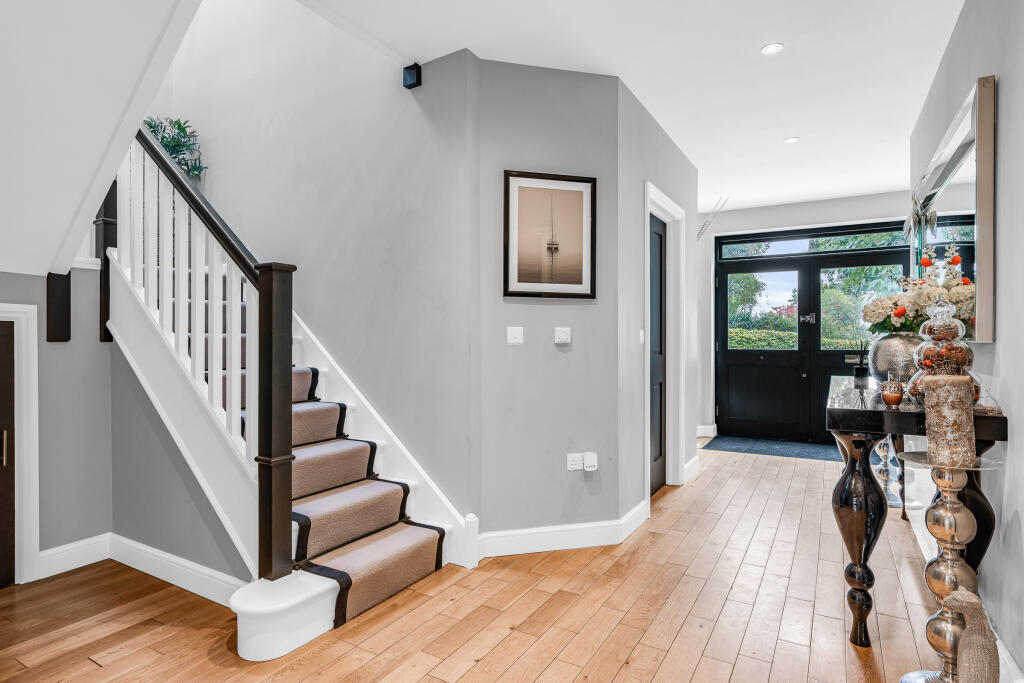 Additional image 11 of Canonsfield Road, Welwyn, Hertfordshire, AL6