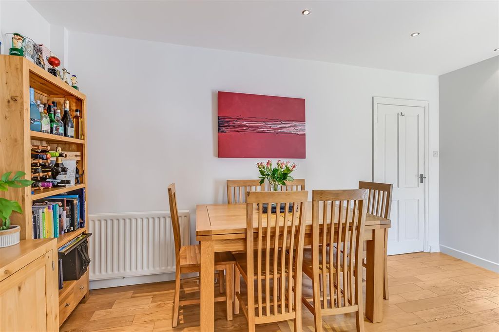 Additional image 13 of 3 bed semi-detached house for saleThwaites Avenue, Ilkley LS29