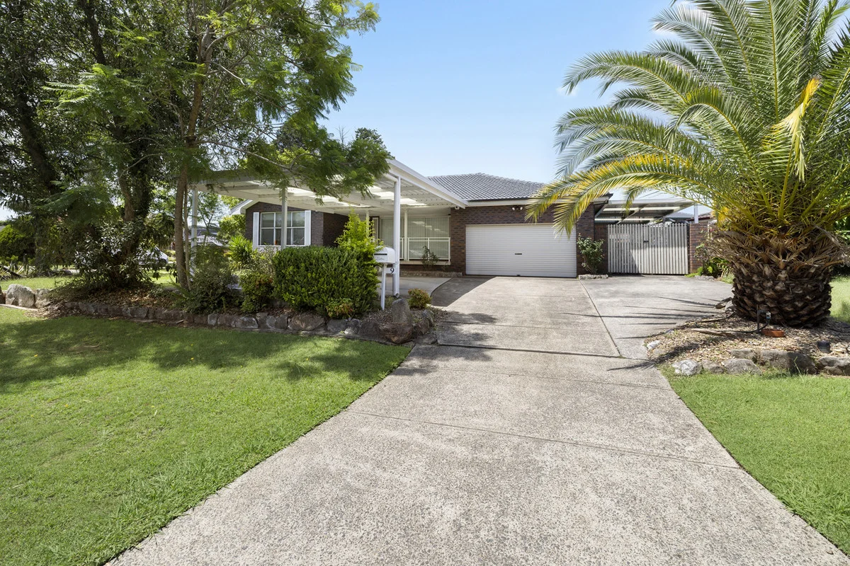 9 Dening Close, Chipping Norton NSW 2170