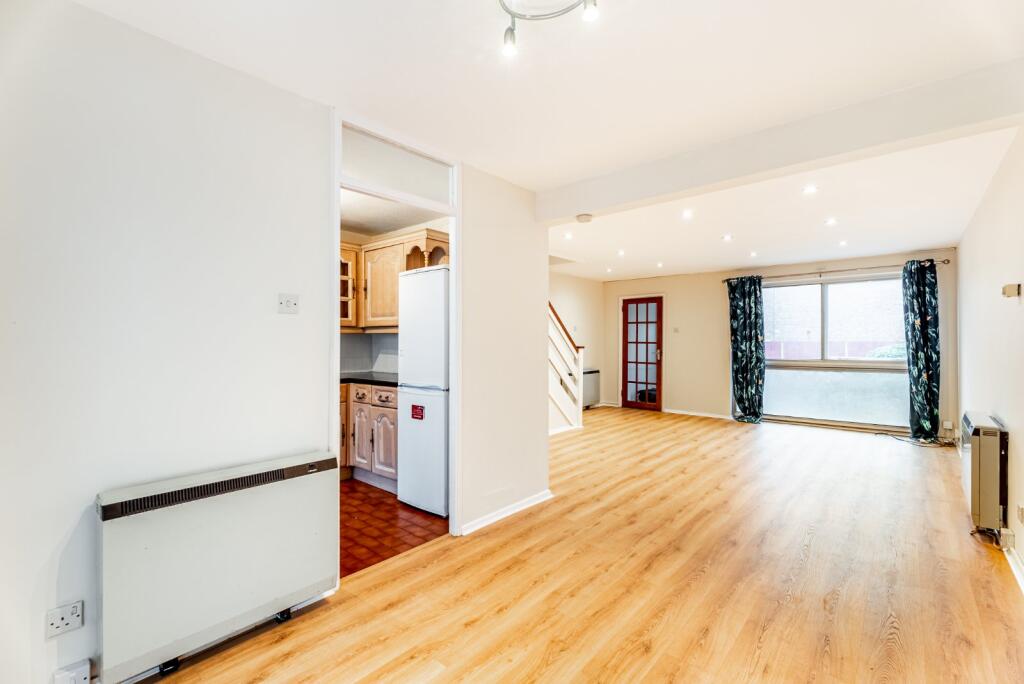Additional image 4 of Pinewood Close, St. Albans, Hertfordshire, AL4