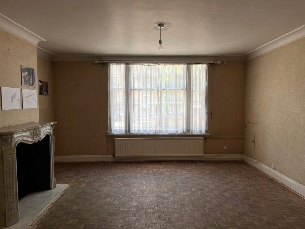 Additional image 11 of 2 bed detached house for saleCrescent Place, London SW3