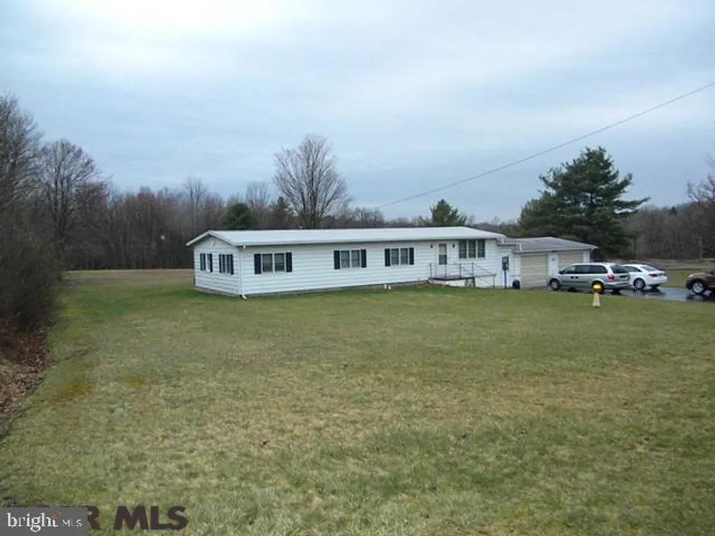 1143 28 Road, Houtzdale, PA 16651