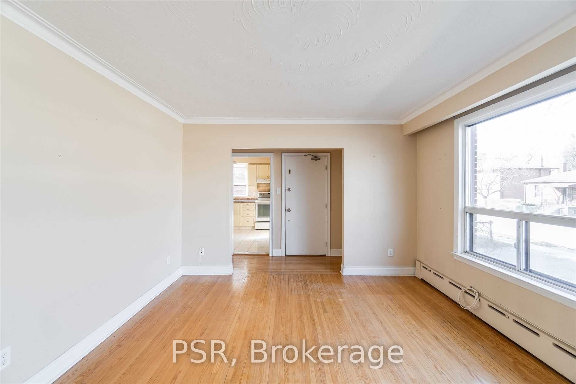 Additional image 4 of Main-35 Twenty Fourth Street, Toronto, ON, M8V 3N3