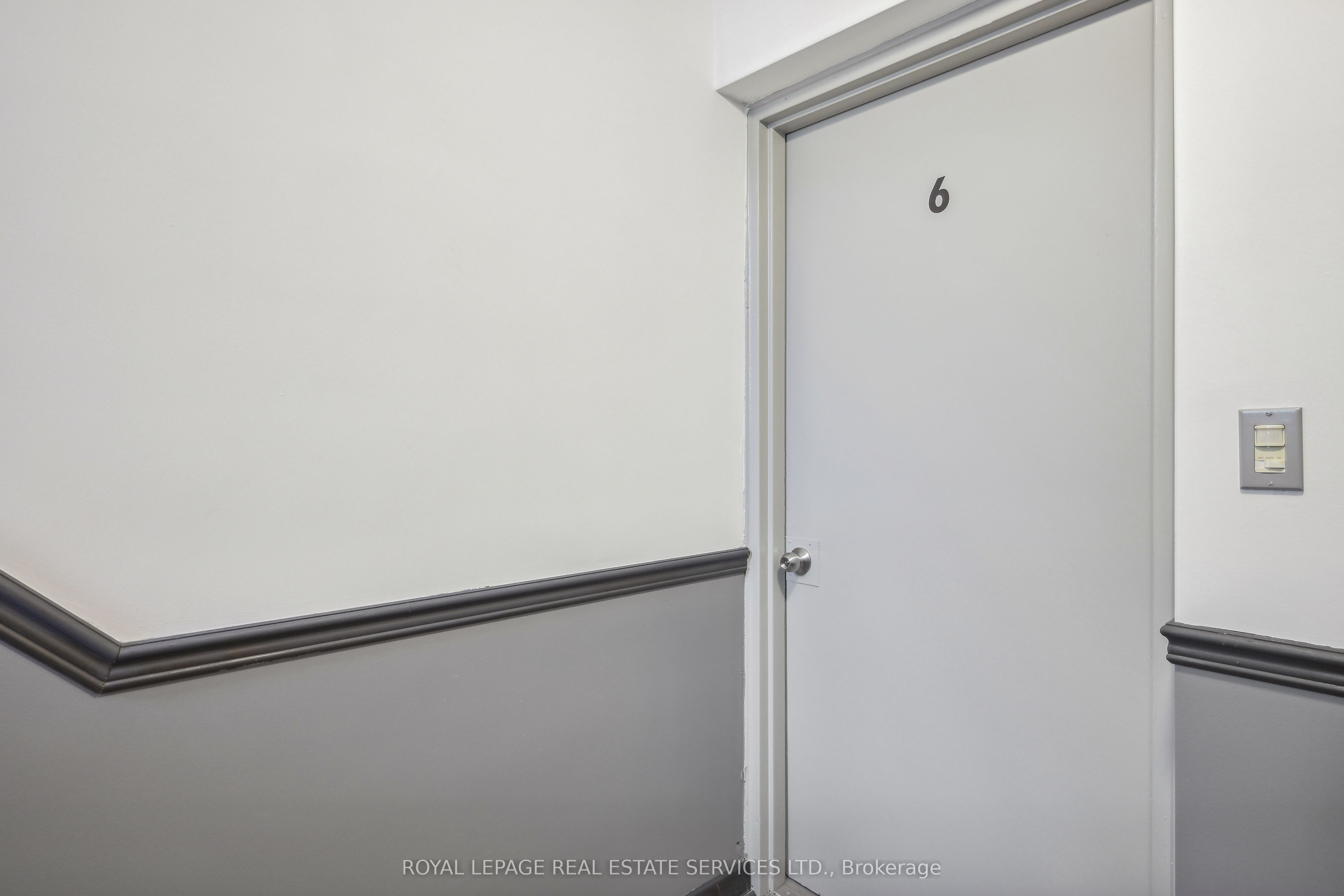 Additional image 5 of 6-18 Thirty Third Street, Toronto, ON, M8W 3G9