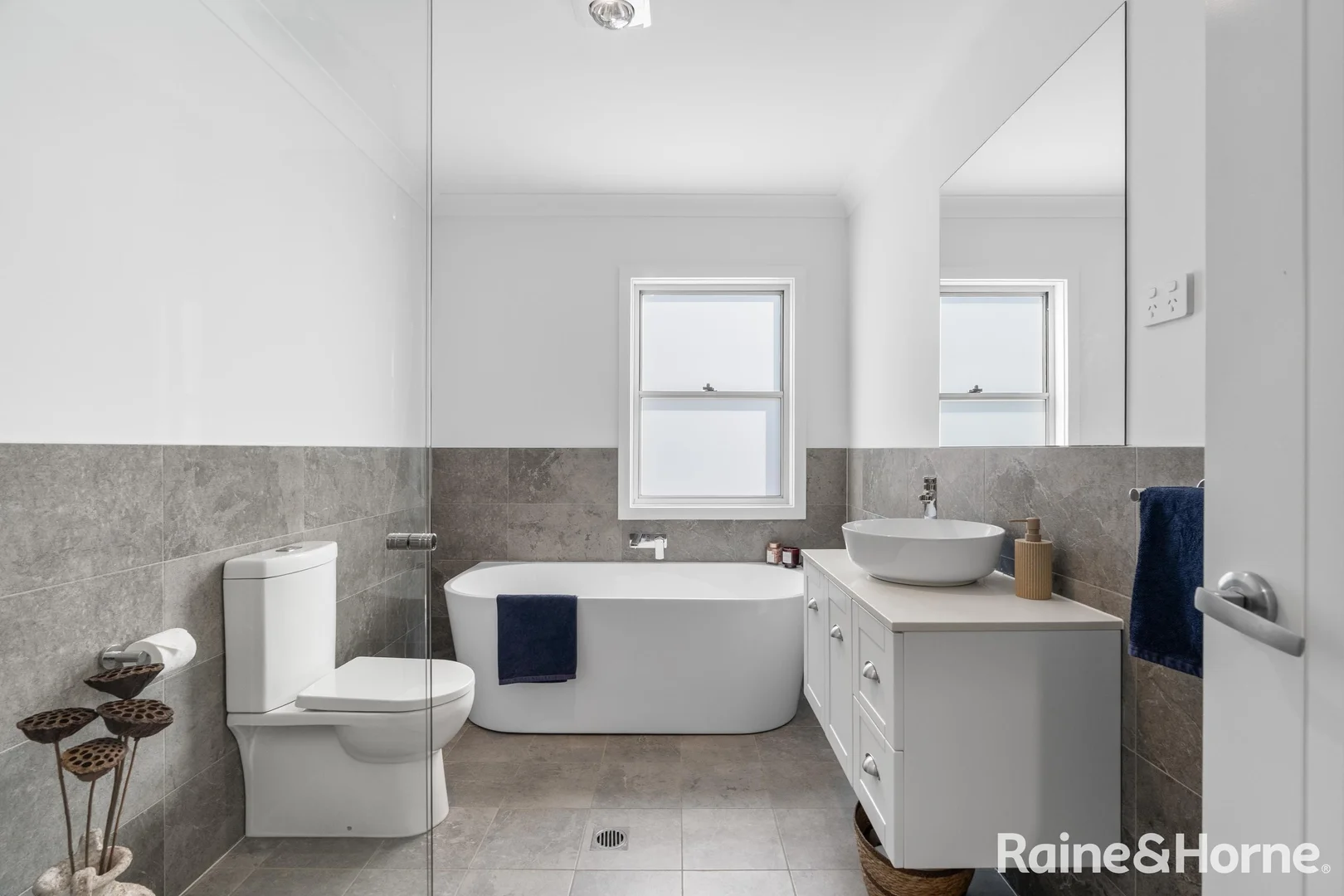 2 Myrtle Forest Drive, Milton NSW 2538 photo 5