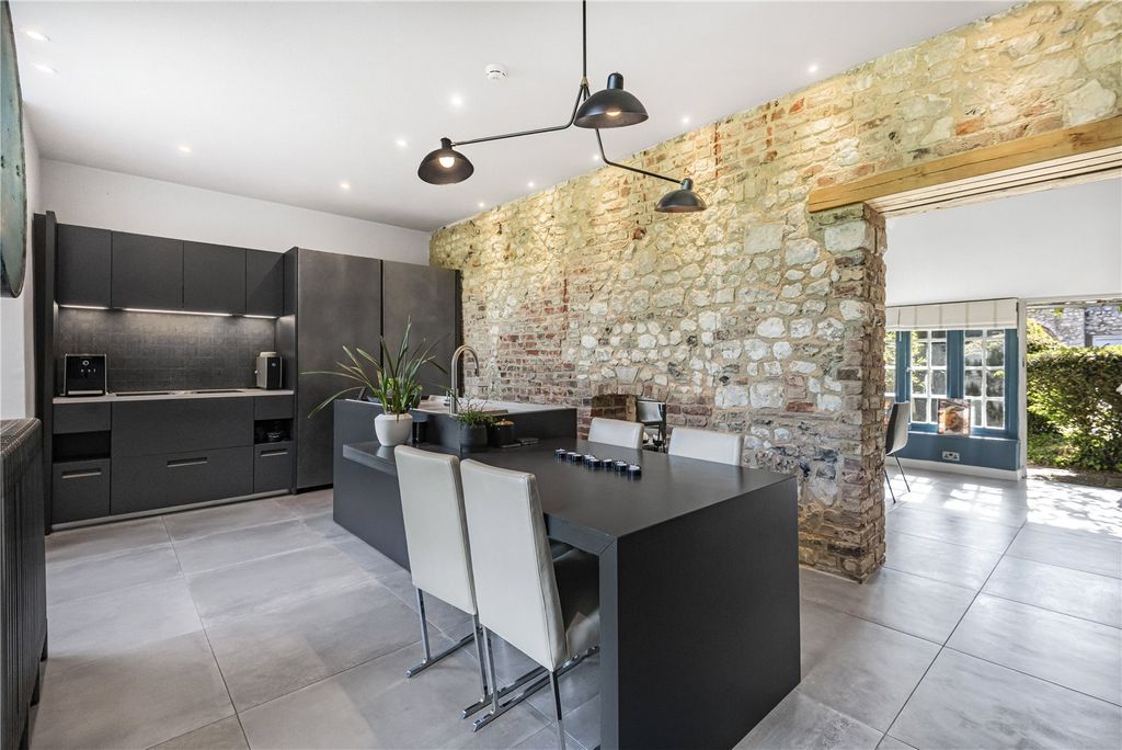 Additional image 15 of 6 bed detached house for saleHigh Street, Hurley, Berkshire SL6