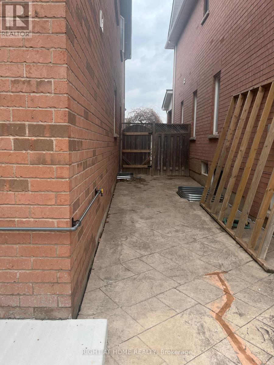 Additional image 2 of BASEMENT-6772 Longview Place East, Mississauga, ON, L5C1V3