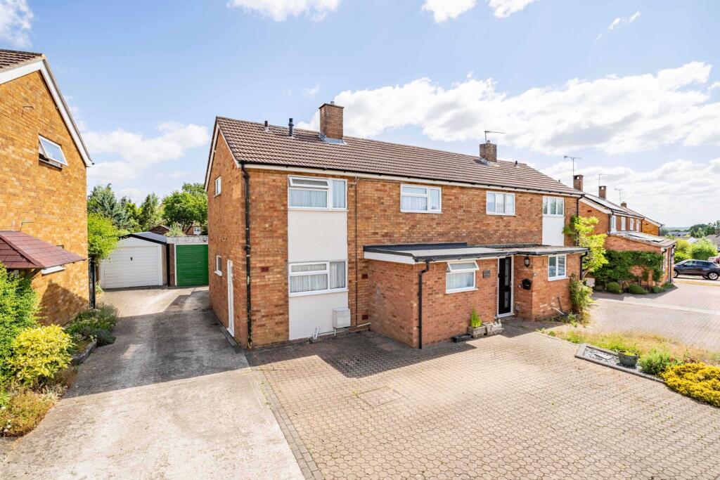 Barnfield Road, St. Albans, Hertfordshire, AL4