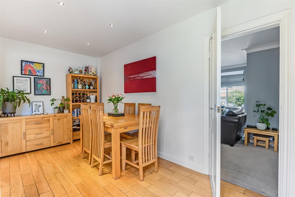 Additional image 5 of 3 bed semi-detached house for saleThwaites Avenue, Ilkley LS29