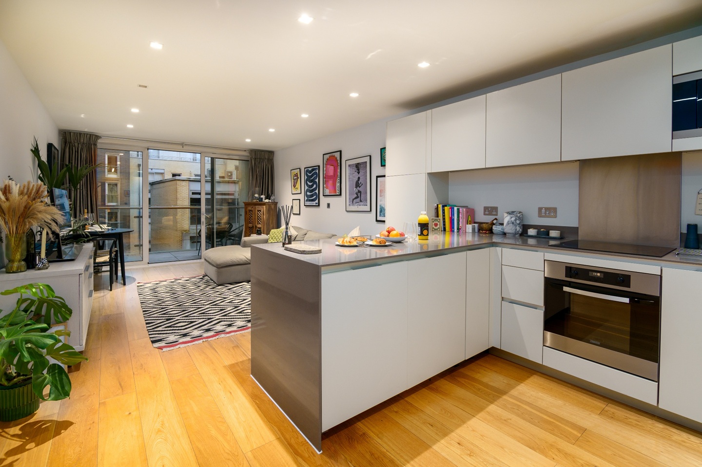 2 Bed Flat, Spenlow Apartments, N1, N1 7GU photo 2