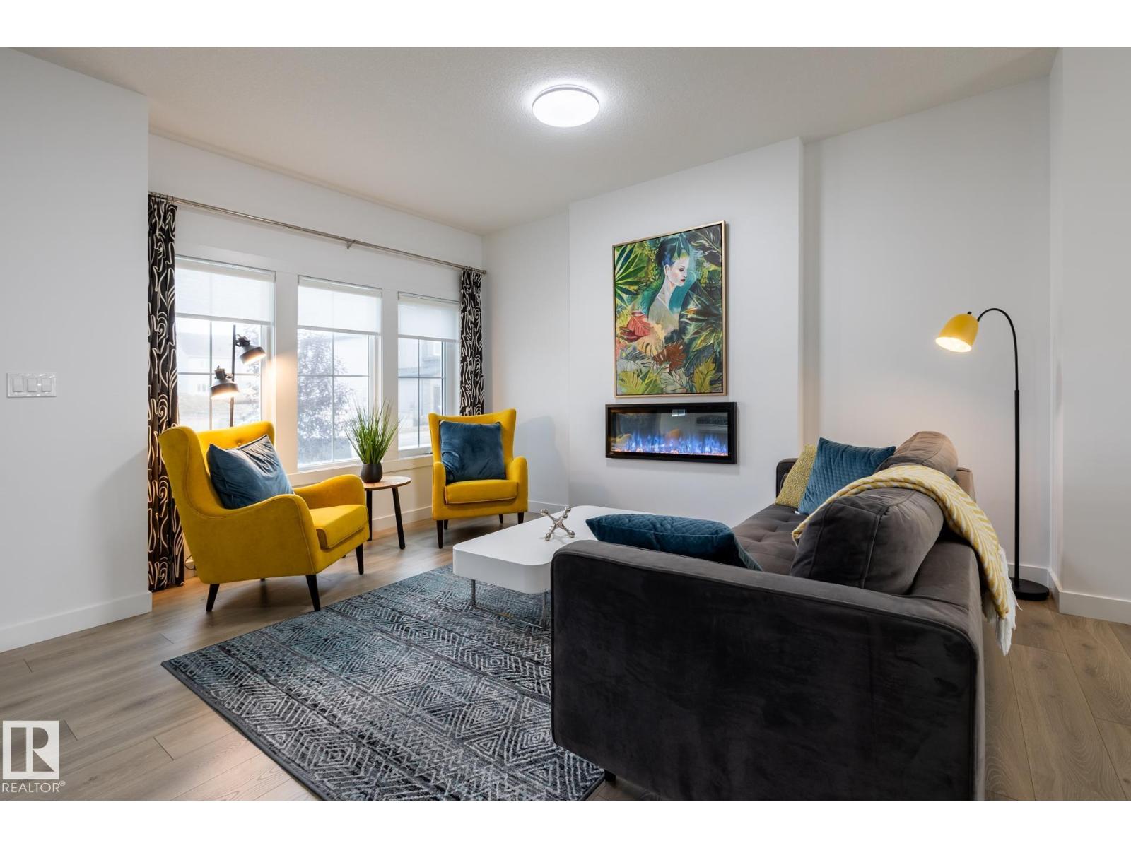 20818 15a Avenue NW, Edmonton, AB, T6M1K7