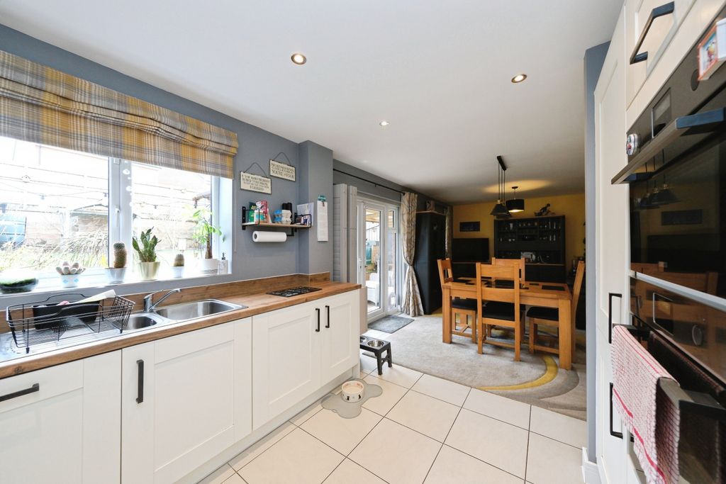 Additional image 2 of 4 bed detached house for saleBaitway Drive, Ripley DE5