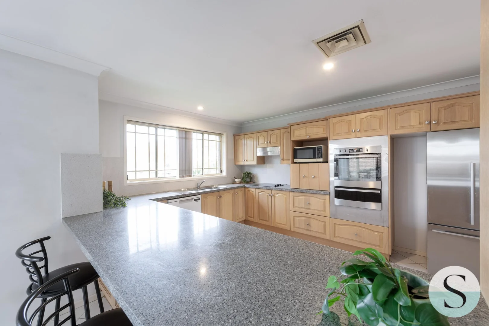Additional image 11 of 7 Seaspray Close, Caves Beach NSW 2281