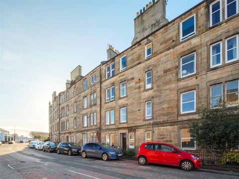 36/2 Roseburn Street, Roseburn, Edinburgh EH12