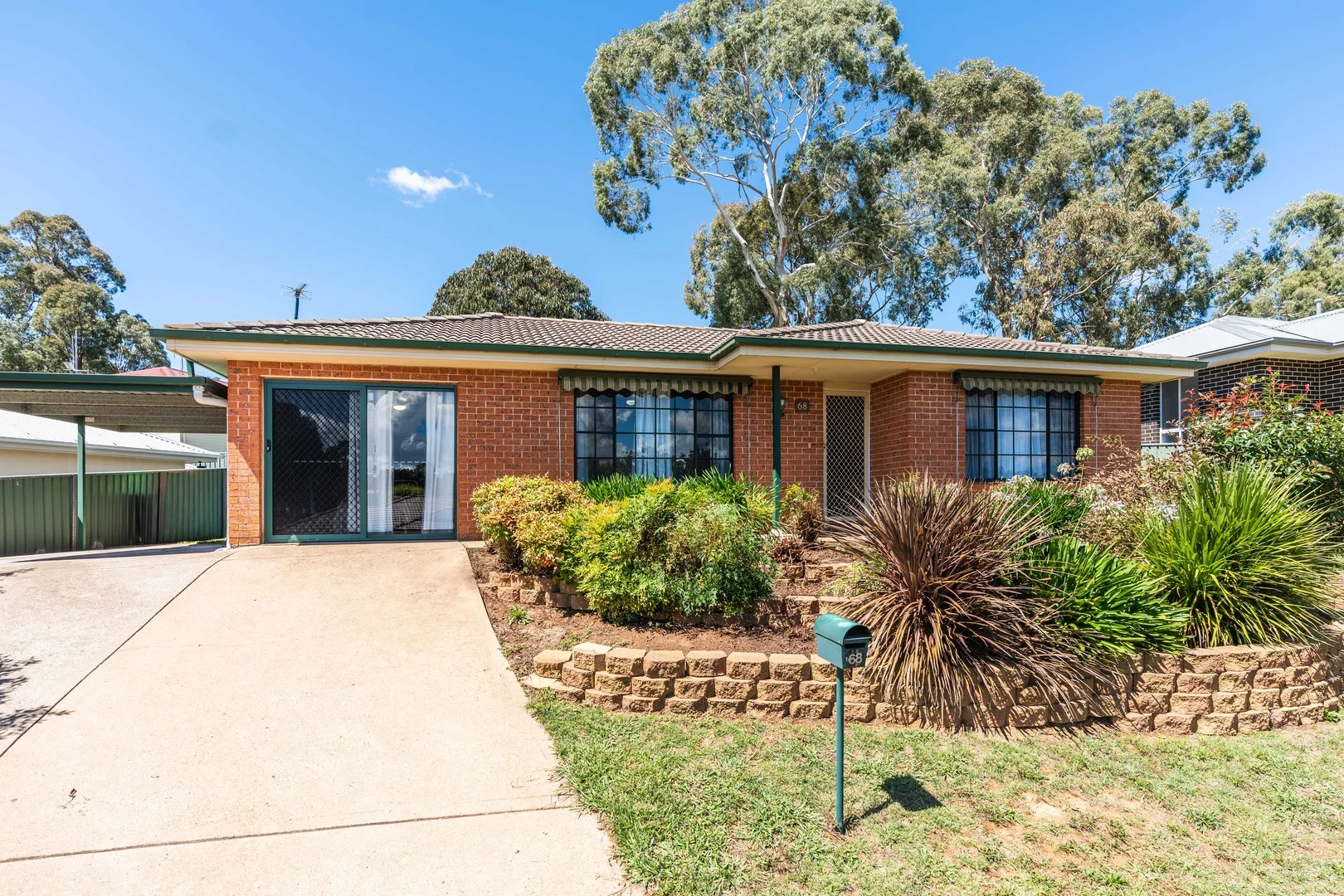 68 Orchard Grove Road, Orange NSW 2800