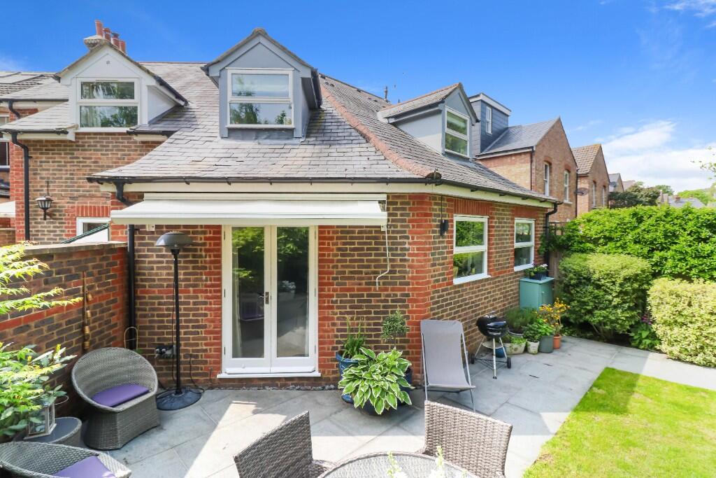 Ladysmith Road, St. Albans, Hertfordshire, AL3