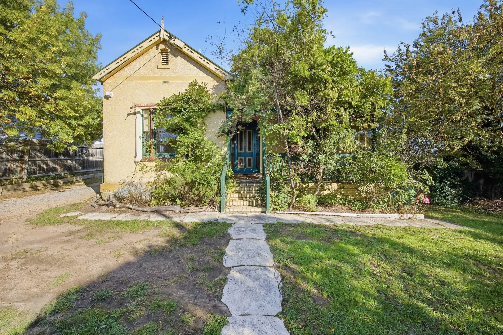 24 Albert Hill Road, Lilydale VIC 3140