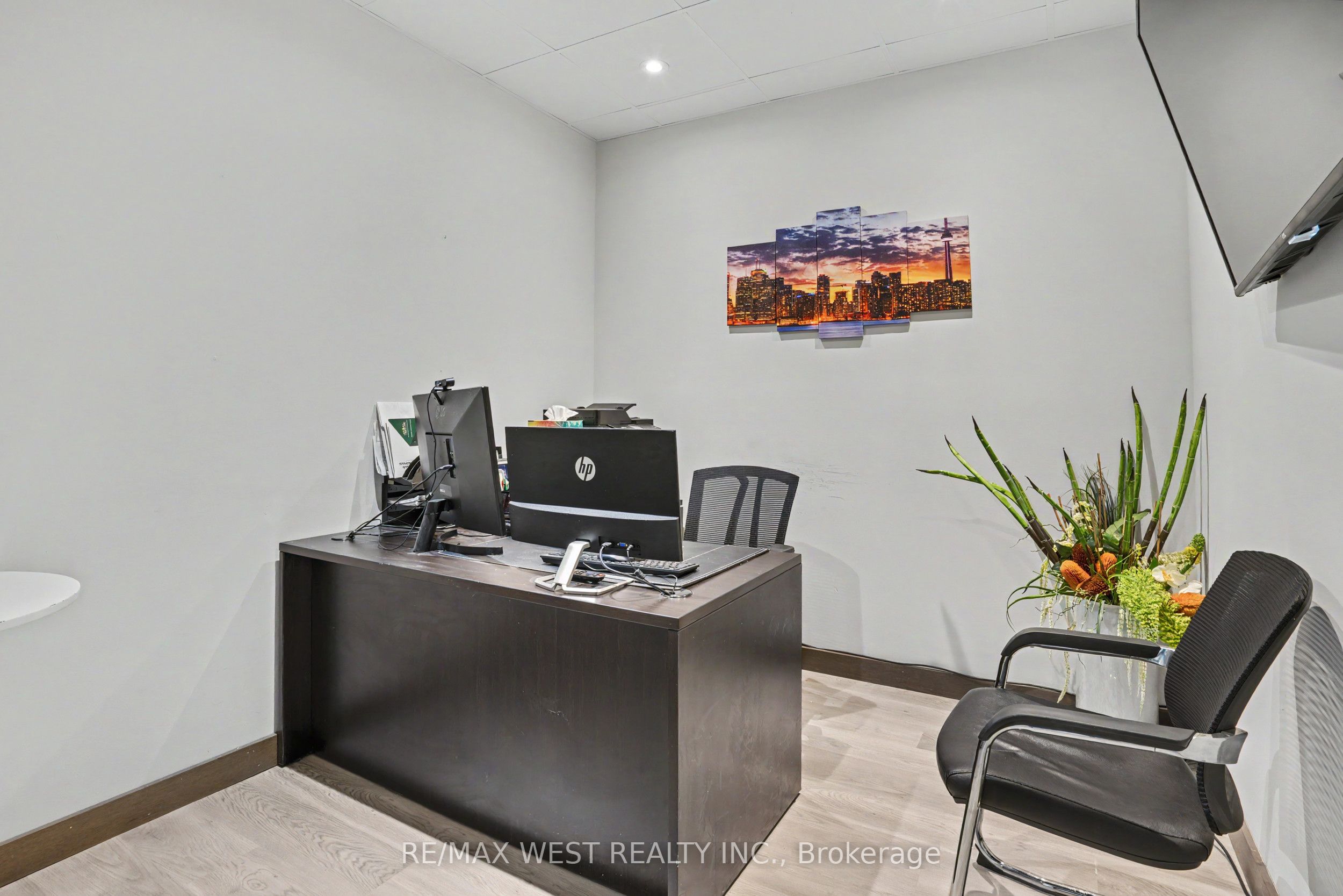 Additional image 6 of 202-6174 Yonge Street, Toronto, ON, M2M 3X1